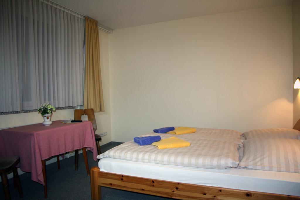 Hotel Gremersdorf - Zum Gruenen Jaeger Room photo